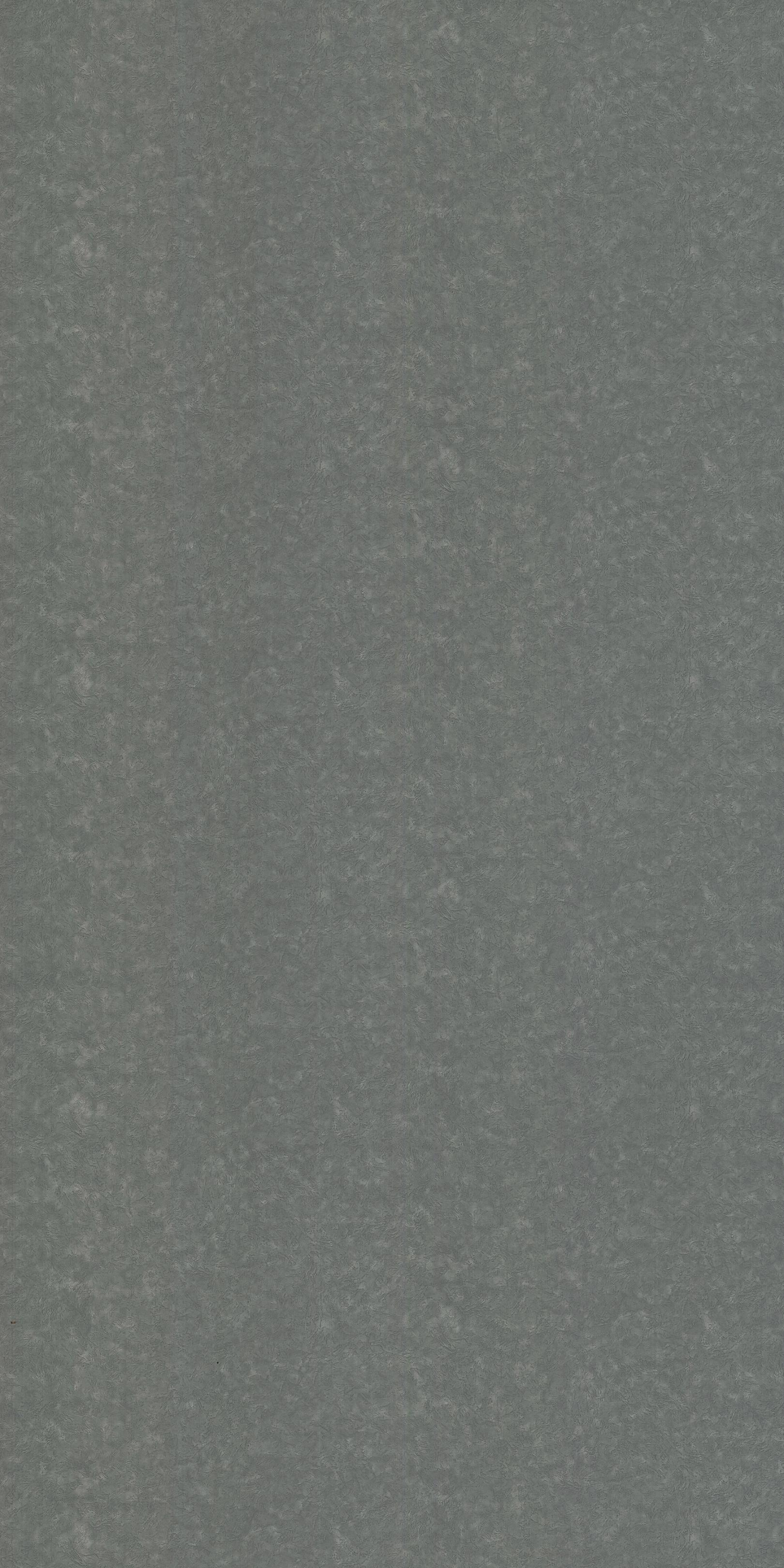 572